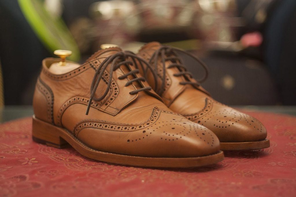 Derby wingtip, a.k.a blutcher shoes in light brown